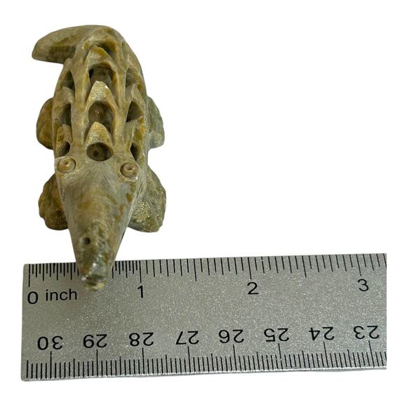 Hand Carved Soapstone Marble Alligator Crocodile Baby Inside Figurine Home Decor - Picture 7 of 8